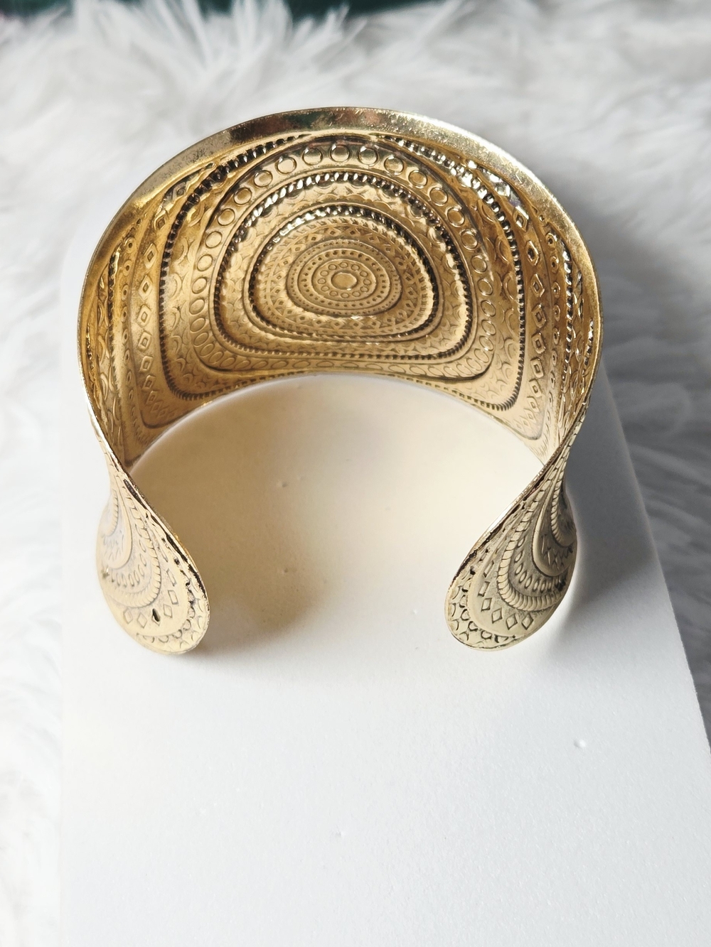 Bold Gold Embossed Cuff Bracelet Raised Relief Boho Goddess Statement Jewelry - Picture 6 of 8